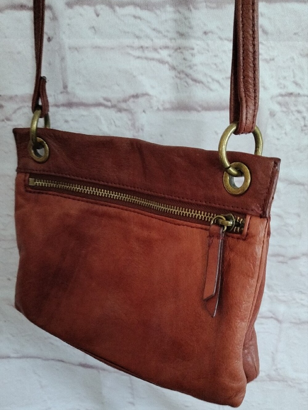 margot Tan Leather Crossbody Bag with Front Zip - Picture 4 of 7